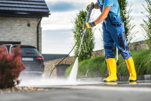 Best Pool Deck Cleaning  in Miller Place, NY